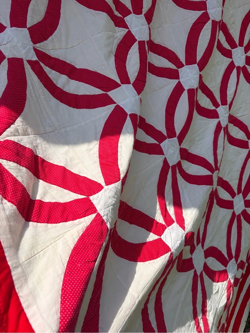 Vintage Double Wedding Ring Quilt - Red & Cream Handmade Quilt - 86 x 71